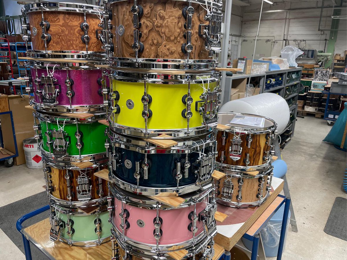 sonordrumco's tweet photo. 😍😍😍 how awesome is this? Some SQ2 snare drums from our factory in Germany. Every drum built by hand, every drum a one-of-a-kind. Build your own dream drum!! https://t.co/NnQZQ21bHx #sq2drumsystem #custom #customdrums #since1875 #madeingermany https://t.co/vwLFUv5iF7