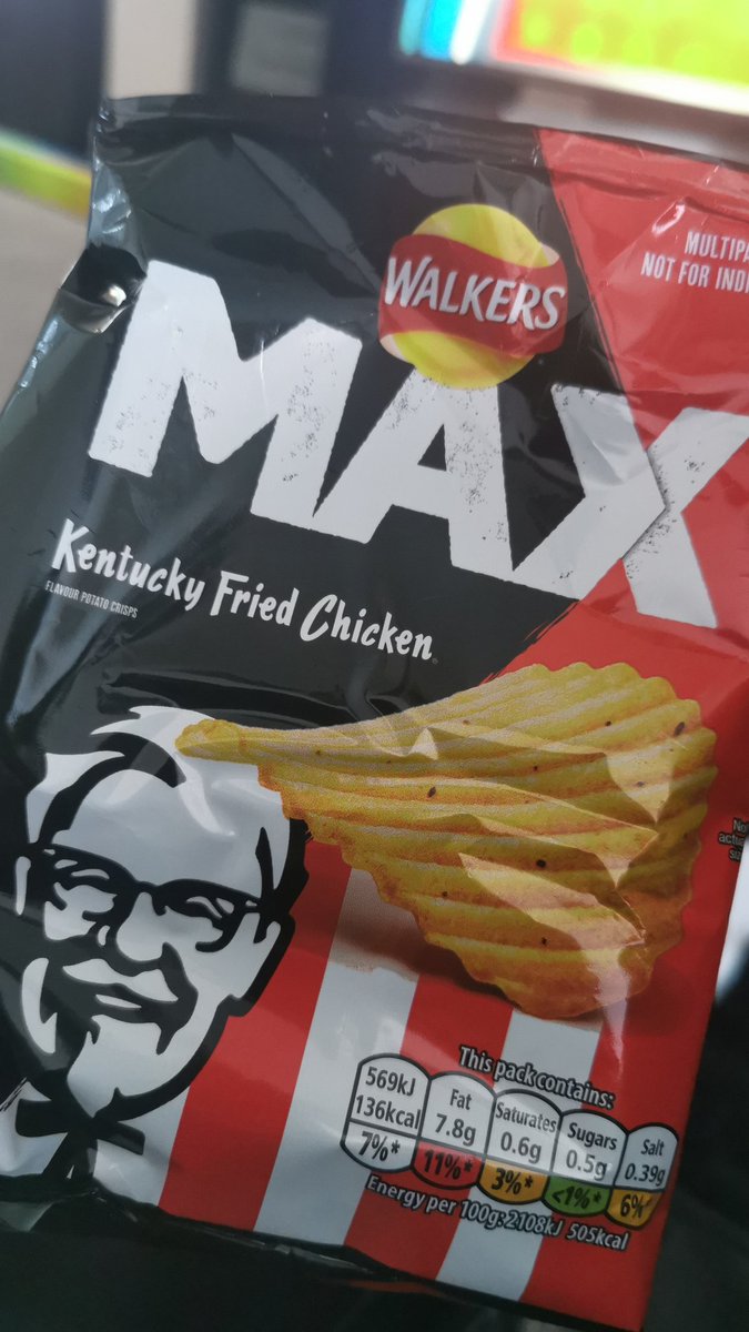 darrendju's tweet photo. @walkers_crisps @KFC_UKI @walkers_crisps I take it the colonel @KFC_UKI forgot to give you his secret recipe🤦🏻‍♂️ more like peppered steak! https://t.co/AeFZPkZAk1