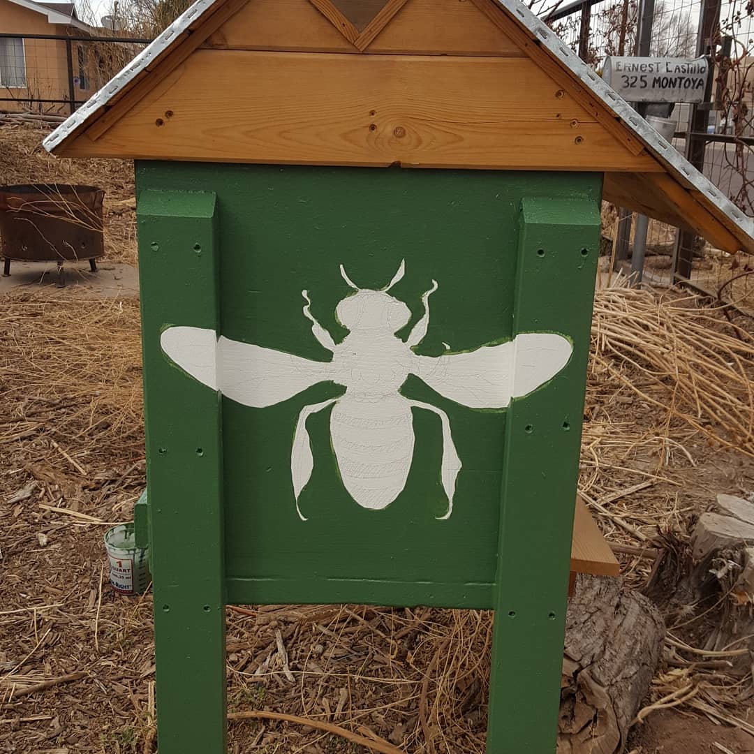 PigeonsandD's tweet photo. *Introductory post*
I am an artist, mother, urban farming amateur and the kind of person that gets called "space cadet" a lot. All these things mold the images you will see here and elsewhere. My website: https://t.co/0S0VGBWYpS Instagram @pigeonsanddandelions https://t.co/PjQkqD8U99