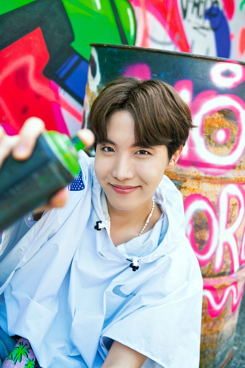 7mate1souls's tweet photo. Hoy se cumplen 3 años del lanzamiento de #HopeWord de nuestro #jhope y para celebrarlo nos regaló una versión completa de #BlueSide que a mí me encanta así que Army sigamos con el STREAM a Blue Side de nuestro sol
#3YearsWithHopeWorld #BlueSide @BTS_twt https://t.co/72gw2MESRX