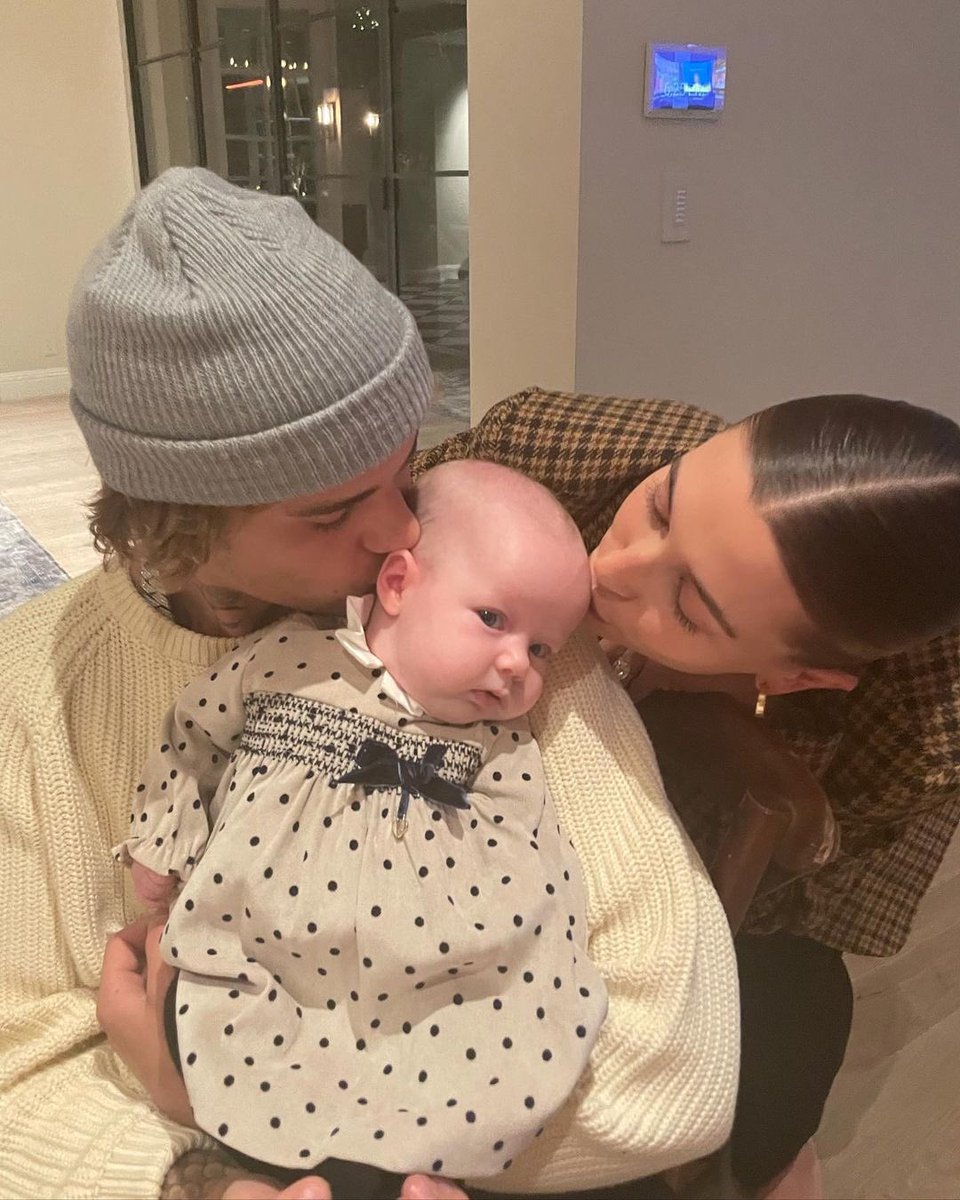 postsjustin's tweet photo. powerful couple https://t.co/oVf8MMwxrG