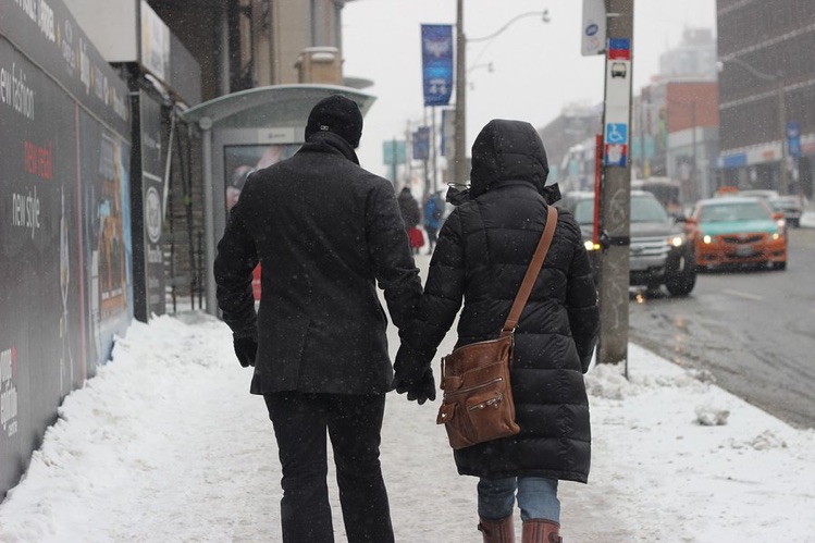 cityoftoronto's tweet image. #ExtremeColdAlert Bundle up and stay warm today! @TOPublicHealth shares tips to stay healthy and safe: toronto.ca/community-peop…