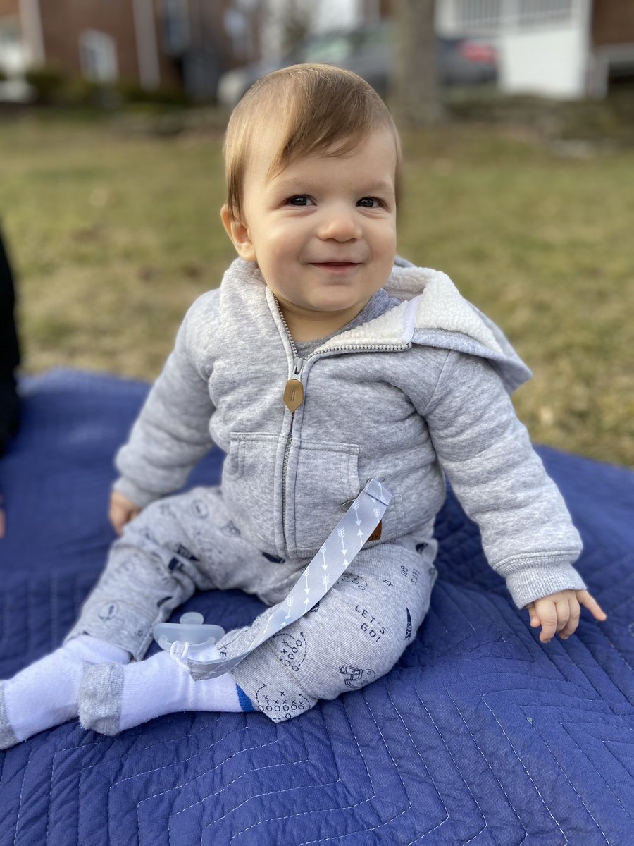 mcmahon927's tweet photo. @chipgaines @AssistingChip In a dream world, we could really use an area rug for the hardwood floor for the new crawler in the house 👶🏼 Between baby expenses, covid layoffs, and health insurance, its not something that makes the current shopping list. As always, youre the best @chipgaines! https://t.co/sxtQiZjVaX