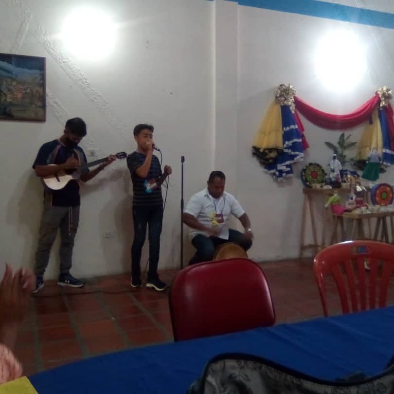 Activando las escuelas del Estado Zulia con la Ruta cultural Bicentenario de la Batalla de Carabobo @mppeducacion @aristobuloisturiz @omarprietogob <a href="/yamilybeatriz/">Yamilybeatriz</a> @dilmachavez1 @damelischavezrangel <a href="/divisioneajpa/">División de EAJPA ZEZ</a> <a href="/ceup_zulia/">DIVISION CEUP ZEZ</a> <a href="/culturazezulia/">Coordinación Regional de Promoción Cutura SBE-ZEZ</a> @supervisionzez
@jorgeperezvzla