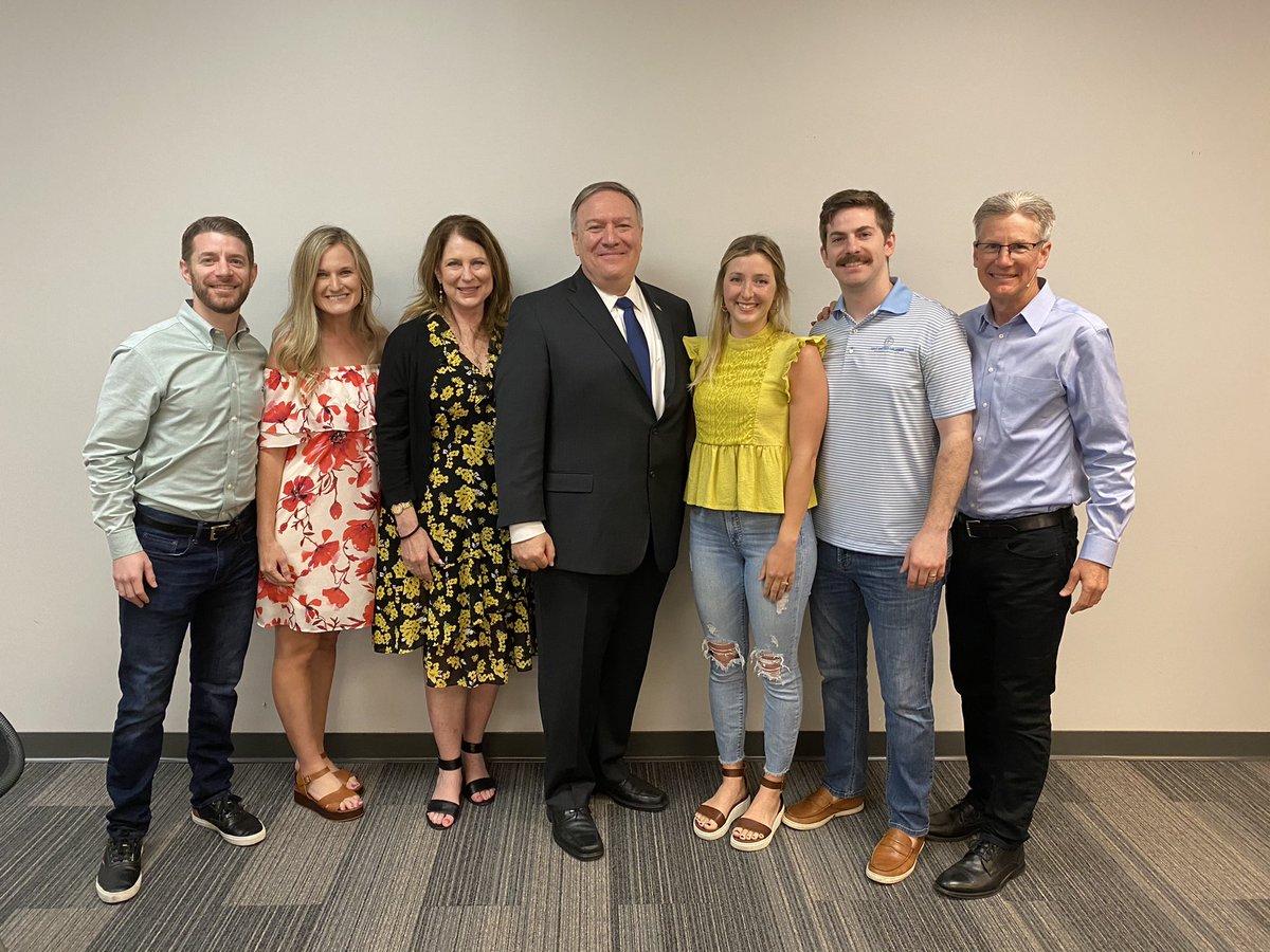 Mike Pompeo tweet media