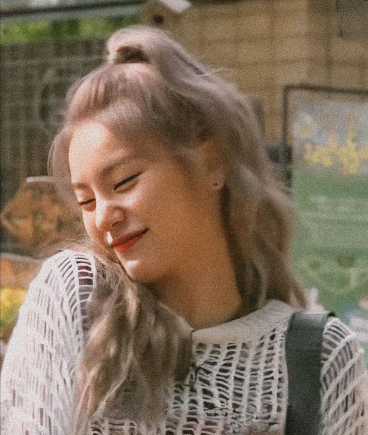 chtrnmlviii's tweet photo. Bukan newbie, edisi ganchar+nambah nn
KHUSUS AKUN RP, GA NERIMA AKUN RL.
Mutualan? Rt/like
Fmbst/bestie? Dm

#roleplayer #roleplayerindo #roleplayerworld #roleplayaccount #duniavirtual #roleplaykpop https://t.co/H1MG2qjeEC