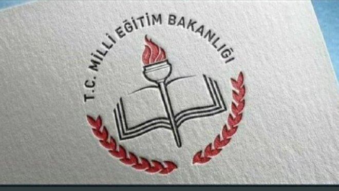 arateslemeylul's tweet photo. Evet arkadaşlar meşale girdi #NoticeTurkishStudents https://t.co/pGTHuYUP3V