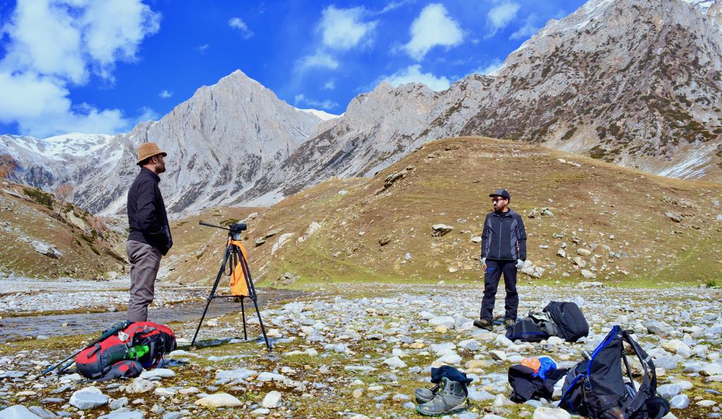 jalaljeelani's tweet photo. #Zindagi💦#EarthJournalism #HealthReportage #ImpromptuCenimatograpgy #GuerrillaFilmming #ExtemporizedInterviewing https://t.co/CJaXXXUrcB