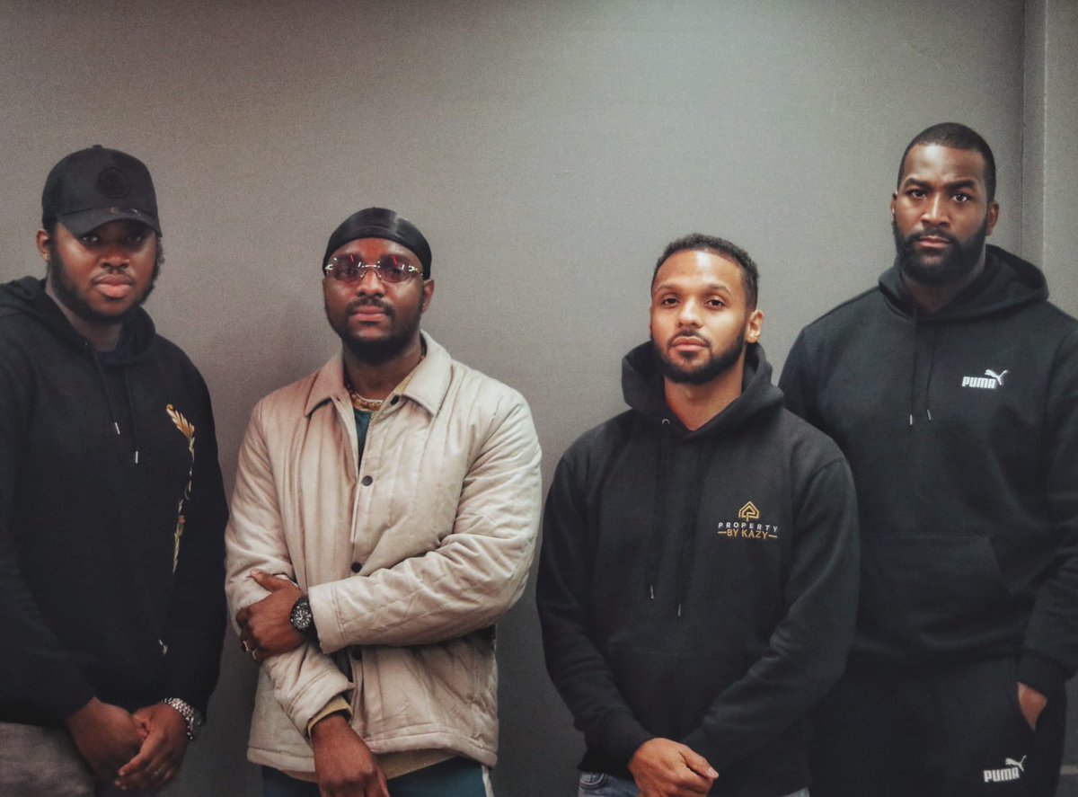 BroCodePodcast_'s tweet photo. 👀👀👀.....
🚨🚨🚨🚨🚨🚨
IT'S BEEN A WHILE BUT WE'RE BACK 12PM TOMORROW!

Our new episode features special guest Property By Kazy where, of course, we talk all things property and how to get into it all.

Make sure you're all set✌🏾

#BroCodePodcast https://t.co/zy2uA8Zzlh