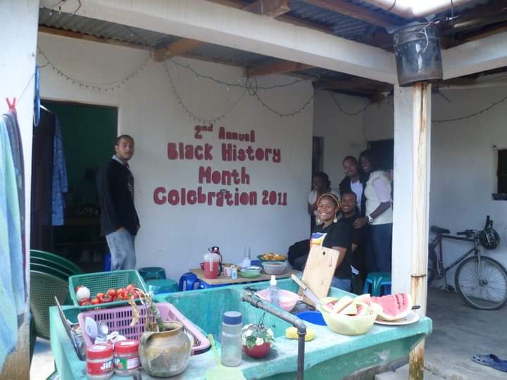 DrSJParker's tweet photo. In honor of @PeaceCorps week, here are photos from our 2nd BHM celebration in Guatemala! We discussed challenges; located resources, and built connections. I am a #PROUD Returned Peace Corps Volunteer! #theTOUGHESTjobYOULLeverLOVE #RPCVGuate #CUERPOdePAZ π π¬πΉ π€
#DocWOODS https://t.co/yp40pbh7hF