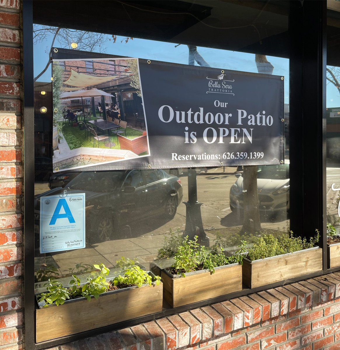 Imprintability's tweet photo. We love doing banners!
.
#imprintability #banner #oldtownmonrovia #bellaseramonrovia #monrovia https://t.co/cE5KNLNmOv