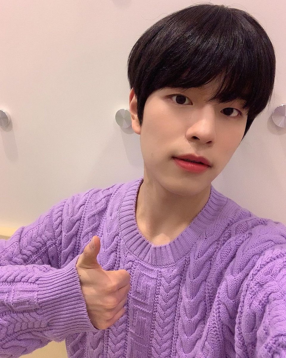 KSMzip's tweet photo. 210302 데키라인스타 

🍇🍇
#승민 #seungmin https://t.co/l9T8YBf45l