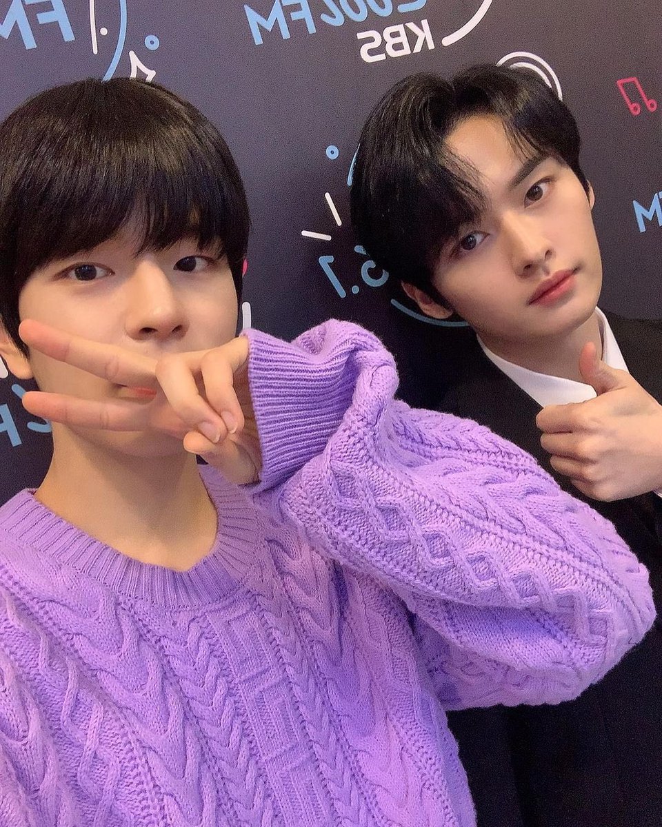 KSMzip's tweet photo. 210302 데키라인스타 

🍇🍇
#승민 #seungmin https://t.co/l9T8YBf45l