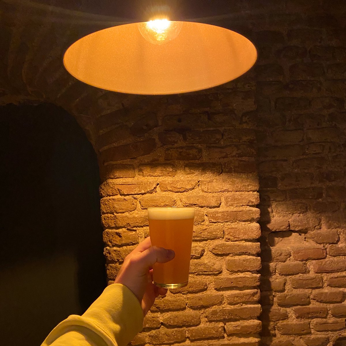 1ª del #7Days7Beers 
<a href="/craftesanos/">Craftesanos</a> 

Una caña de la Neipa de Garage, RED COUCH de 6,6%