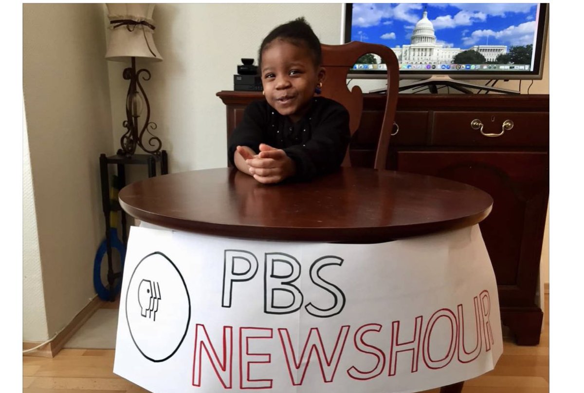 michele_norris's tweet image. This made my heart soar. A family that adopted an African American child have been posting pix of the notable Black women she dresses up to emulate during Black History Month. This is her depiction of Gwen Ifill. I love this. But more importantly, Gwen would have LOVED this