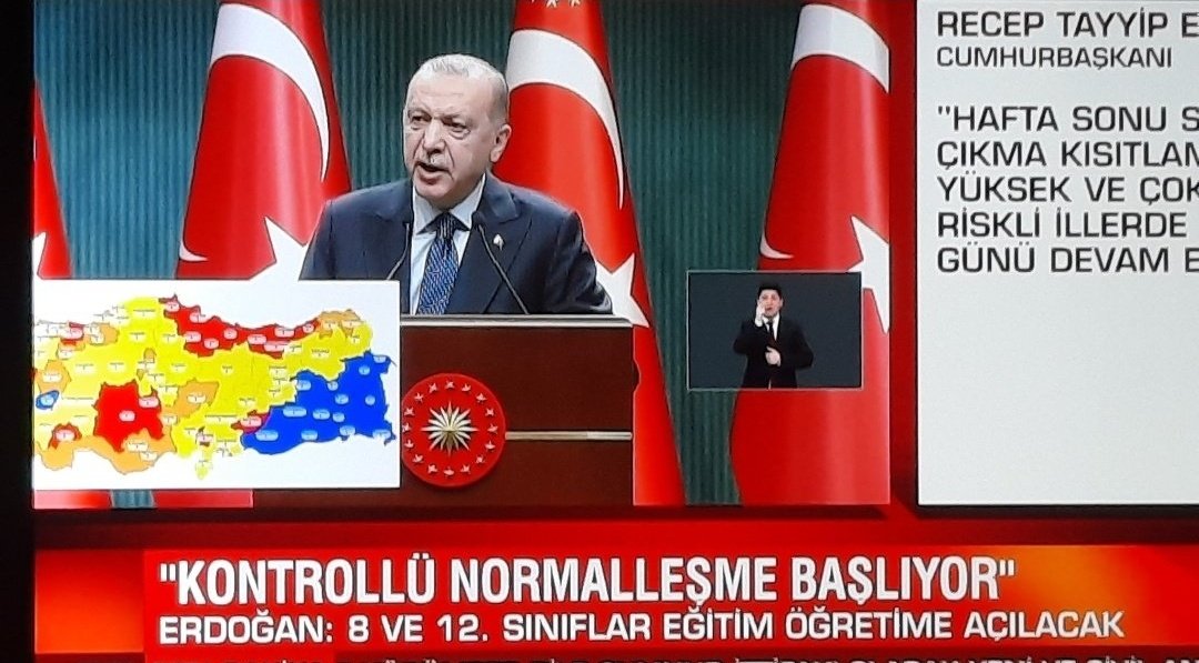 morlugece's tweet photo. Diyorumya en büyük hatamız Türkiye'de doğmak diye coğrafya kaderdir #NoticeTurkishStudents https://t.co/ZFBUCfyCtb