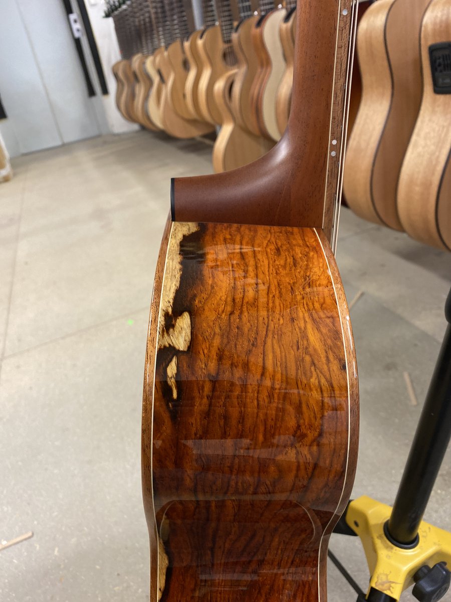 FurchGuitars's tweet photo. The wood selection for this beauty headed to Japan will surely please our customer. Rainbow Gc-LC with beautiful Alpine Spruce top and unique Cocobolo back and sides.

More Rainbow at https://t.co/DJDyC0mHC6

#furchguitars #cocobolo #acoustic #guitar https://t.co/1FJeMpi0ts