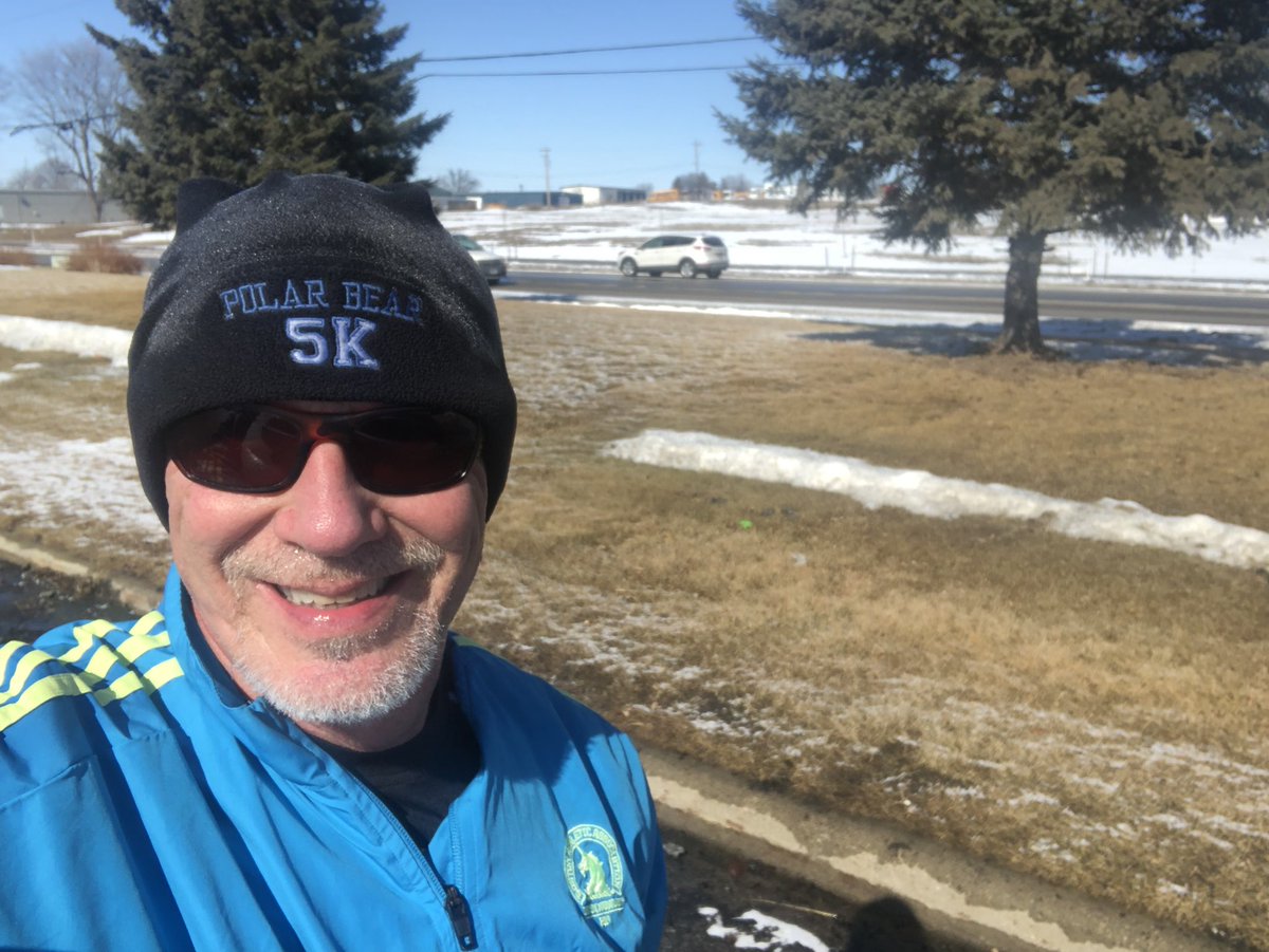 DalePfrimmer's tweet photo. Took a major fall on ice at mile 3 of todayโs run. Took all the wind out of my sails. Fake smile at end! #WinterRunning #RunMN #RunChat #StayUpright https://t.co/EMwyxtLBfr