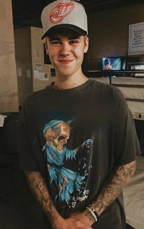 OllgFabiola's tweet photo. #HappyBirthdayJustinBieber feliz aniversário meu amor todinho ❤️ https://t.co/LxMSQb1ZSy