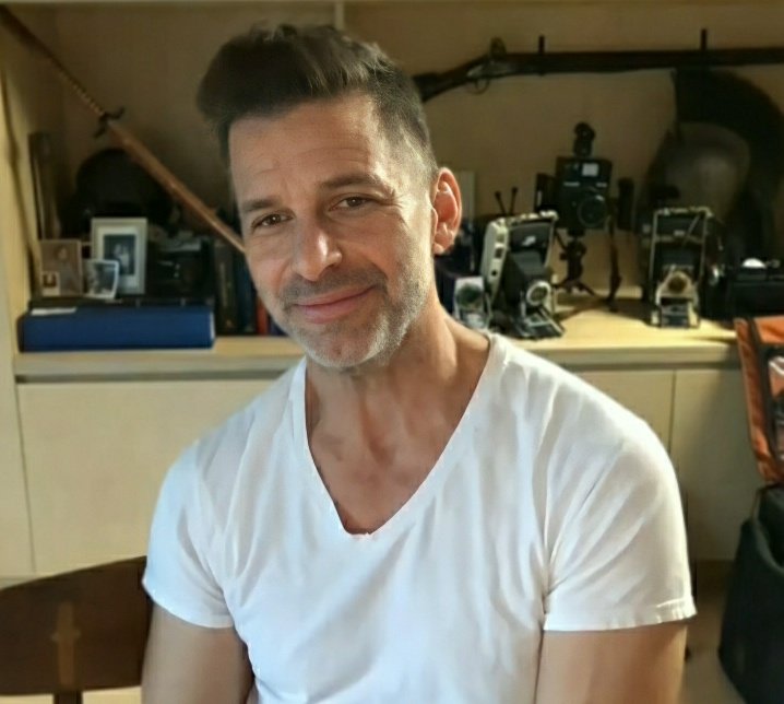 HAPPY BIRTHDAY ZACK SNYDER YOU\RE THE KING.  