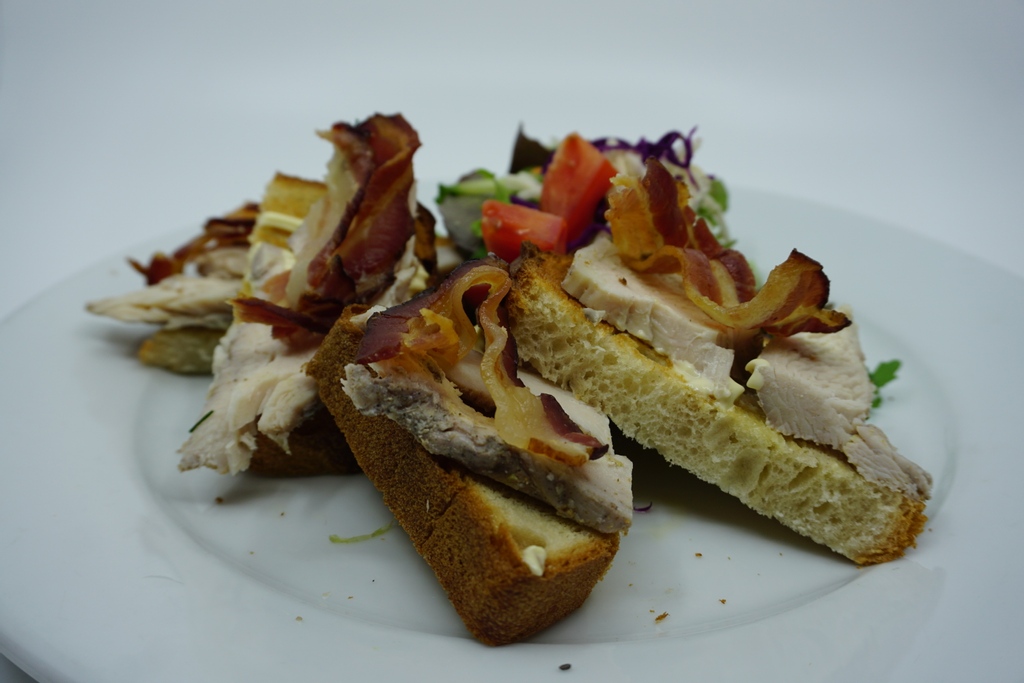 Nous sommes ouverts tous les jours de 9h à 17h.
Retrouvez nous également sur DELIVEROO &amp; UBER EATS.
⁠
⁠
#sandwich #instafood #lunch #sandwiches #breakfast #chicken #salad #aixenprovence #aixmaville #aix #france #aixoise #aixenprovencetourism #aixois #aixenpce #bio #organic