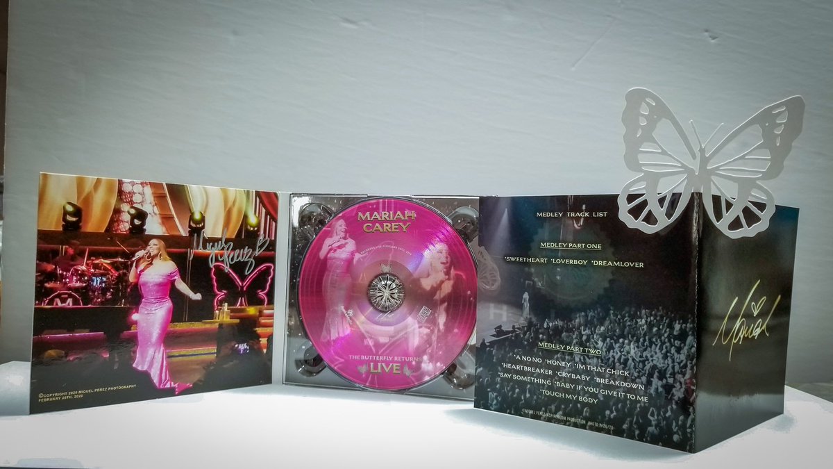 babybutterflymp's tweet photo. Happy #TheButterflyReturns π¦ #Anniversary @MariahCarey β€β€P.s How Can i Gift/Send you & the #Band one dahhlin?π€ Mockup Designπ¨/#photography πΈ by Meπ₯° any ideas how i can #Lambs @CentralLamb @KristoferBuckle @BryanTanaka @MichaelaangelaD @chartmariah @AlohaLamb @MCConnection https://t.co/EwSOZGw5Oa