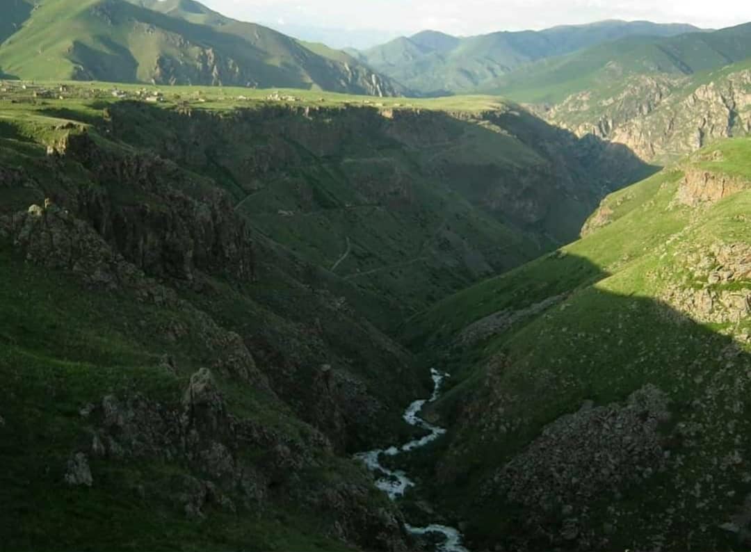 Zar village of #Kalbajar is known in history as Shahrizar.

#Shahrizar means a city rich in gold. Thus, the golden treasures often found under the ground in the territory of Zar confirm this statement.