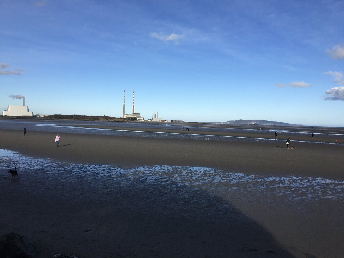 abcassin's tweet photo. @RTENationwide @frankmcdonald60 @BobHannan2016 @dlrcc @hilitetv1 Hear about plans to develop more cycle ways in Dublin on NW in 30 minutes. And then at 8pm on RTÉ +1 https://t.co/PAJCkeGDAX