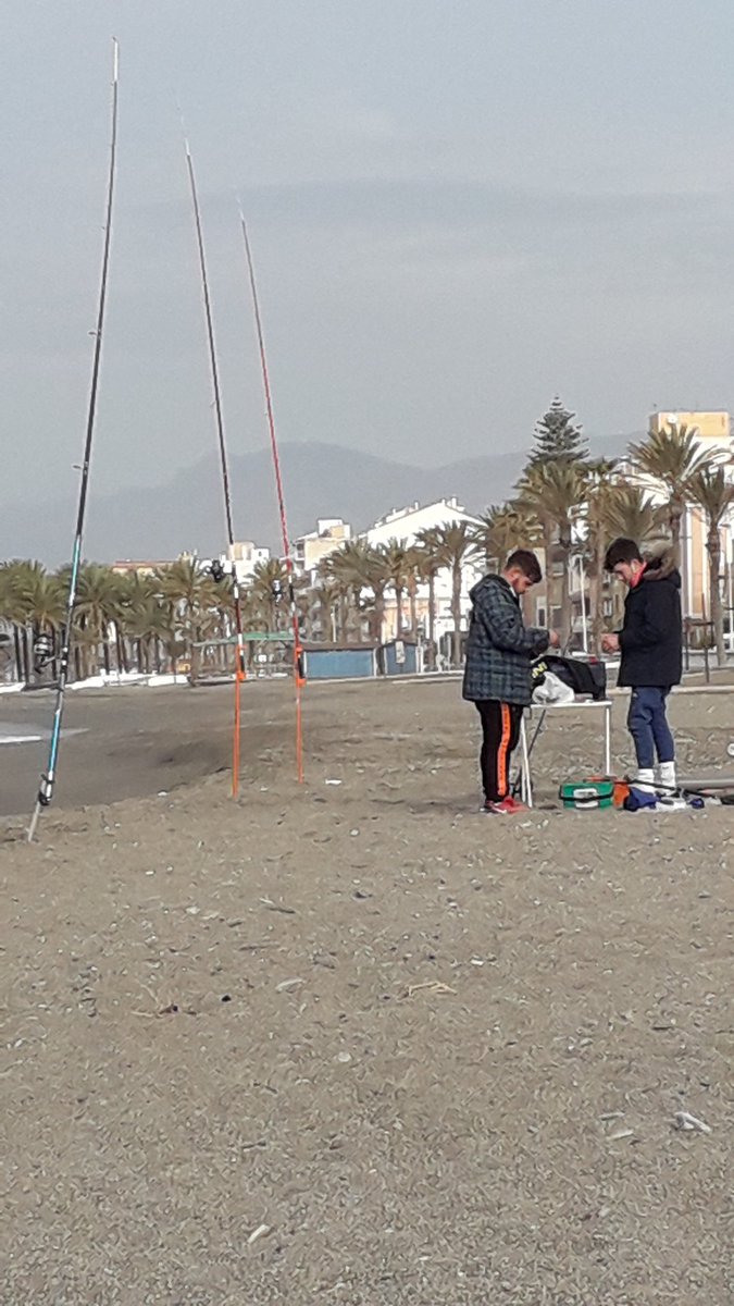 ffjavier1983's tweet photo. Finde de agua.. pocas captura #pesca #fishing #surfcasting  sera en la siguiente!! #OsSeguireContando https://t.co/HvSOksfk7i