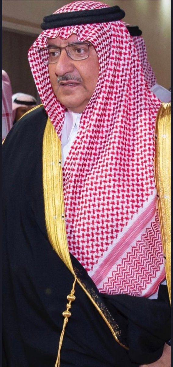 _alGirl_'s tweet photo. فوق السحاب أمجاد وتعانق أمجاد                       وشموخ مجدك كيف يحصيه راوي 
#محمد_بن_نايف https://t.co/9qAVyZz9fs