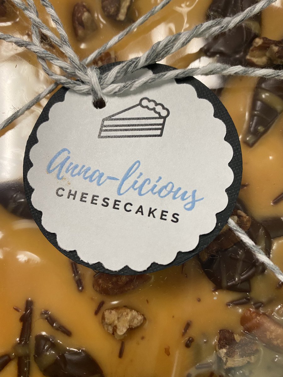 terrideboer's tweet photo. Fantastic cheesecake @CoachSayers Anna-Licious!!! #turtlecheesecake https://t.co/pNQ4ImXhWc