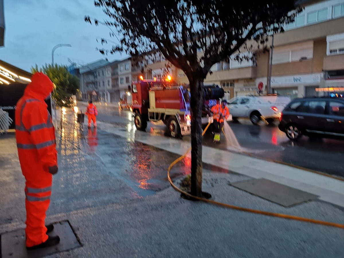 turismodecvntis's tweet photo. Hoxe é o #DíaInternacionalDeProtecciónCivil e queremos aproveitar para dar as grazas a tódolos membros do equipo de @PCCuntis que cada día poñen toda a súa enerxía en axudar á cidadanía. https://t.co/Fd7k6cKhdF