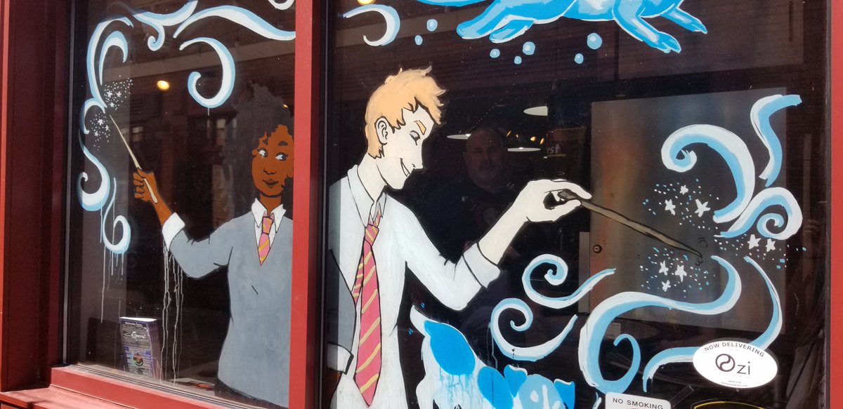 WizardlyKent's tweet photo. Gorgeously painted windows in Dragon Alley, Wizardly World of Kent 2019 #TBT #DragonAlley #rememberwhen #paintedwindows #KentOhio https://t.co/kdOTPg25uN