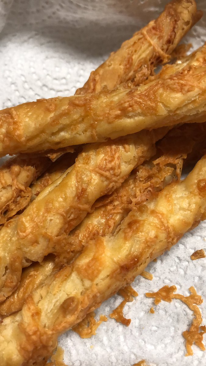 Sonya_NSPantry's tweet photo. Nailed #glutenfree cheese straws with homemade gluten free puff pastry today - yes! #gamechanger https://t.co/BOqlsWSnLl