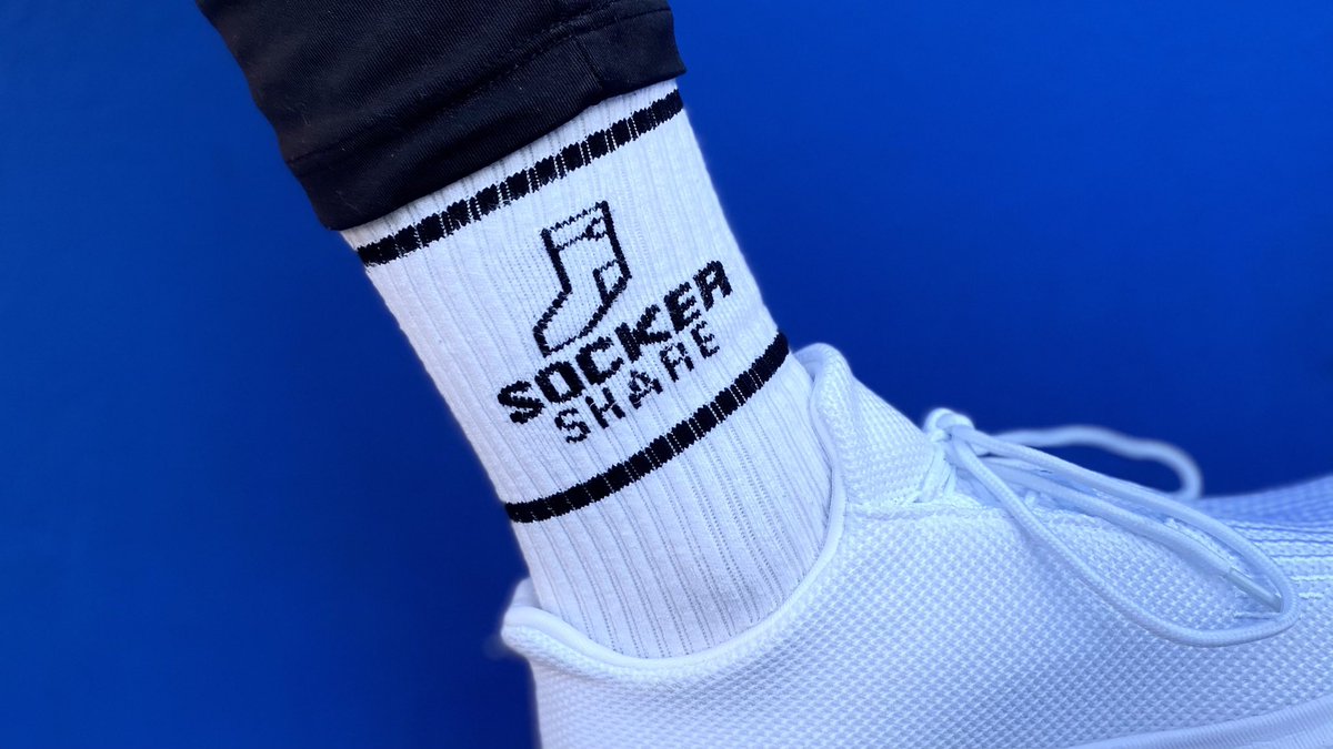 Socks that provide children with the opportunity to play football safely! 🌎⚽️

Together, we are sending socks to communities that had previously been forgotten about 🔧 PROUD 😊