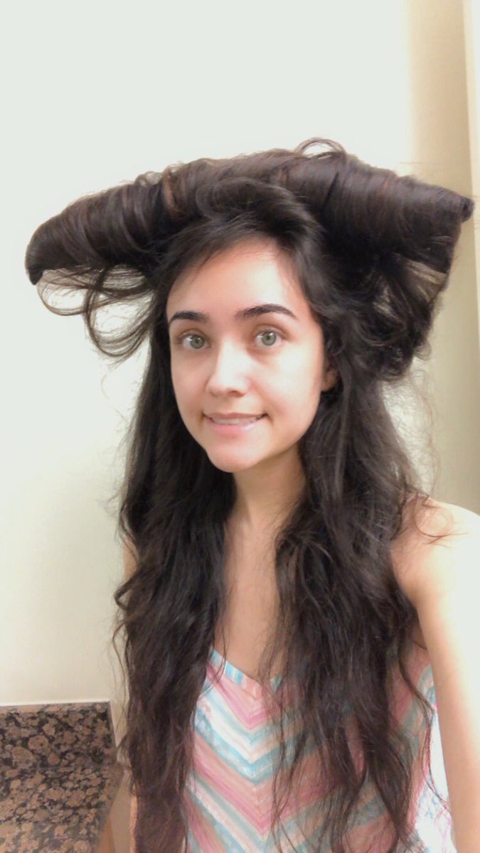 Maria_Dotz's tweet photo. Just wanted to share some very flattering pictures of myself https://t.co/fGy1RzAmGk