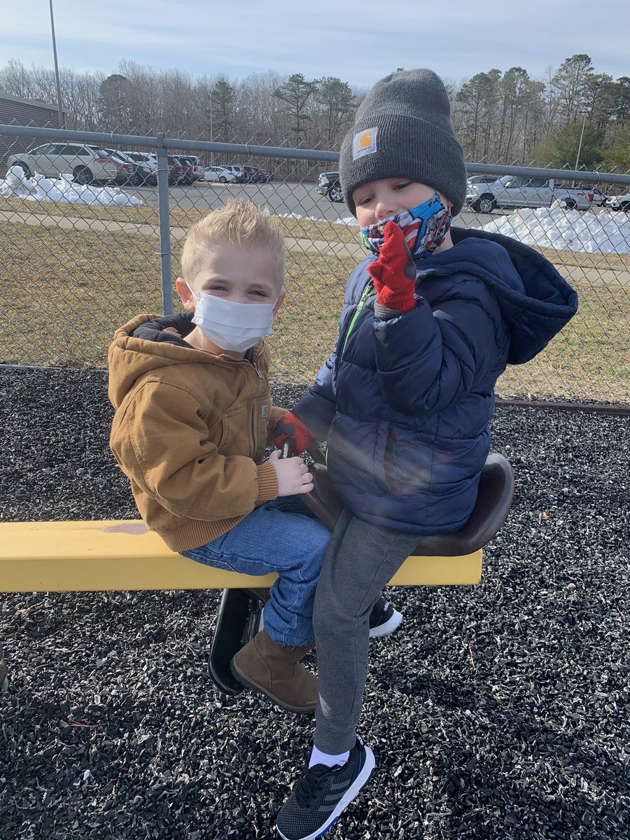 prekpalms's tweet photo. We are so thankful for our playground, gym, and bus loop! Obstacle courses, balancing, collecting pine cones, nature scavenger hunts, and more! #learninginprek #laceypop https://t.co/TXoTUGtYB8