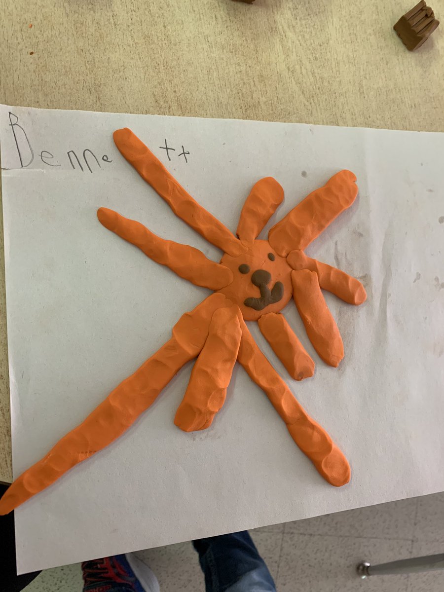 b01kindiefun's tweet photo. In like a Lion out like a Lamb, March weather is unpredictable. Today’s weather came in like a Lion so we created lions with plaster scene. What will tomorrow bring? @HillcrestTigers @madams_missy https://t.co/FjDWBNW1Jp