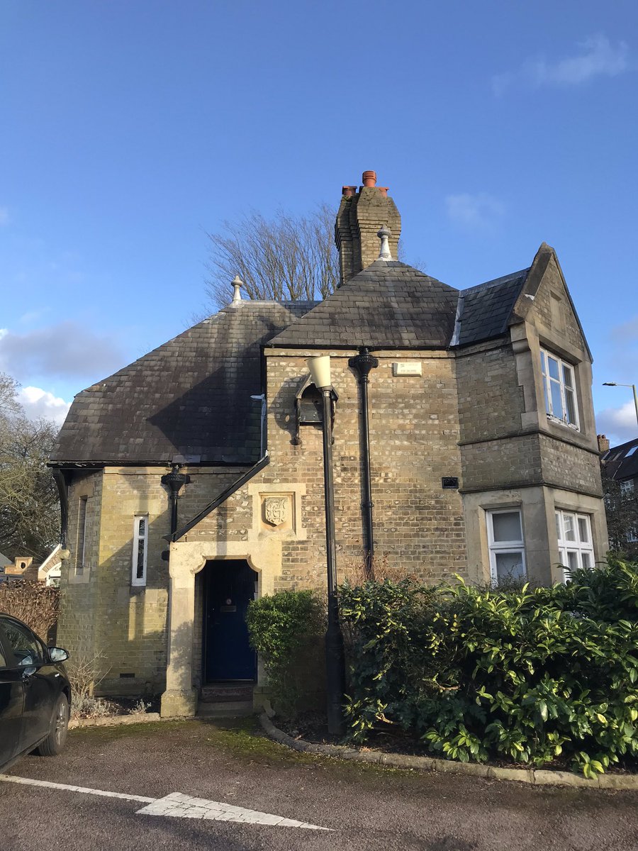goonchild4's tweet photo. Office!! New home for Spikes legacy. 1st March 2021. 🙏💕#spikemilligan #comedygold  #lovelightandpeace #spikestatue #itoldyouiwasill #ningnangnong https://t.co/GYgEHYjbeU