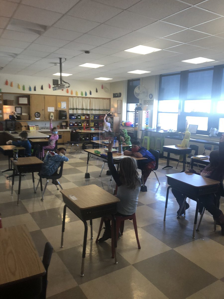 getz_teaching's tweet photo. A great day at Lincoln STEM! #watertownway https://t.co/1aI3QvzW2y