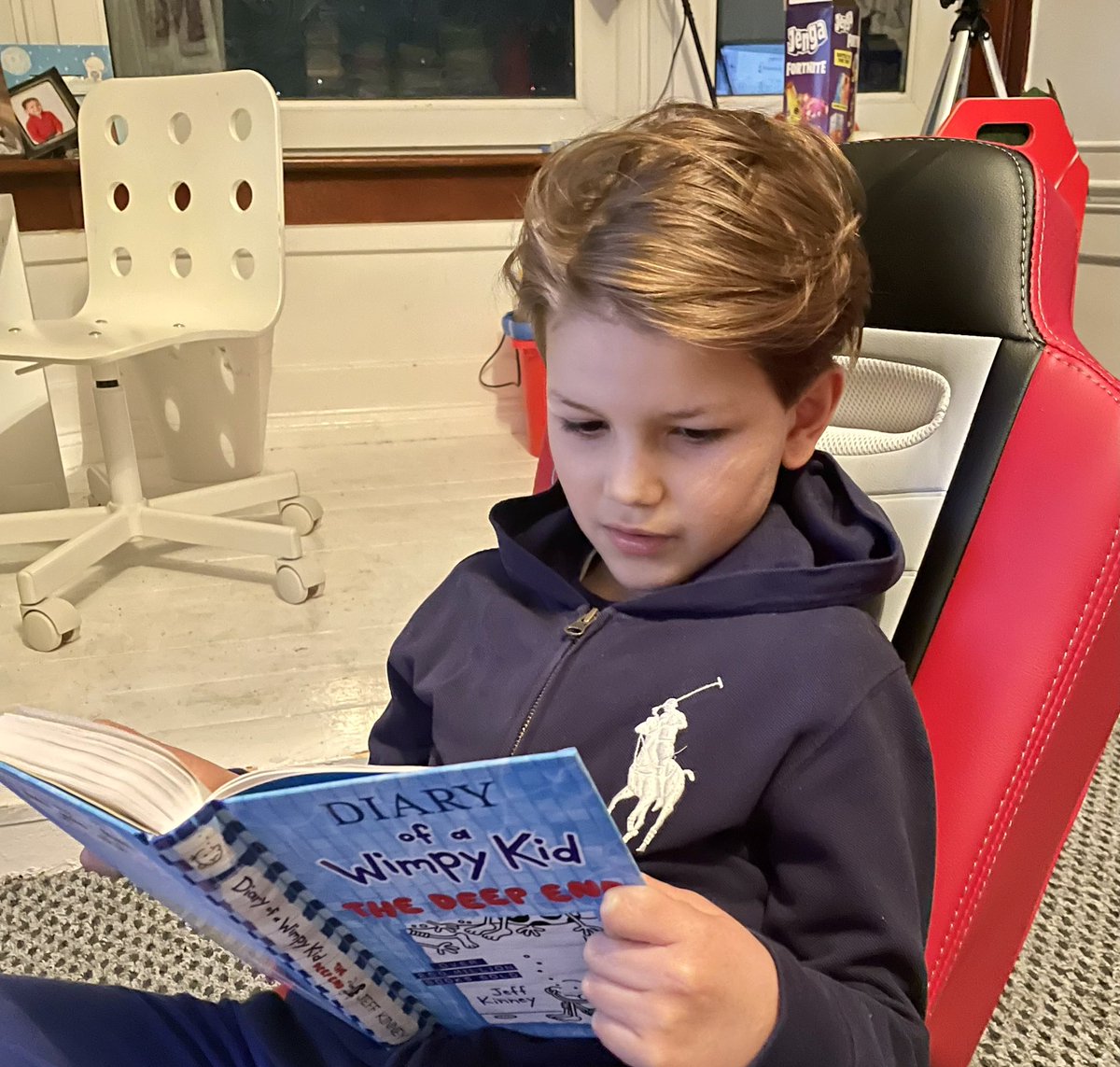 MariajocVb's tweet photo. @StMarysPS14 #SMPSBookWorms 📖 📚 https://t.co/q5KAkSAtmV