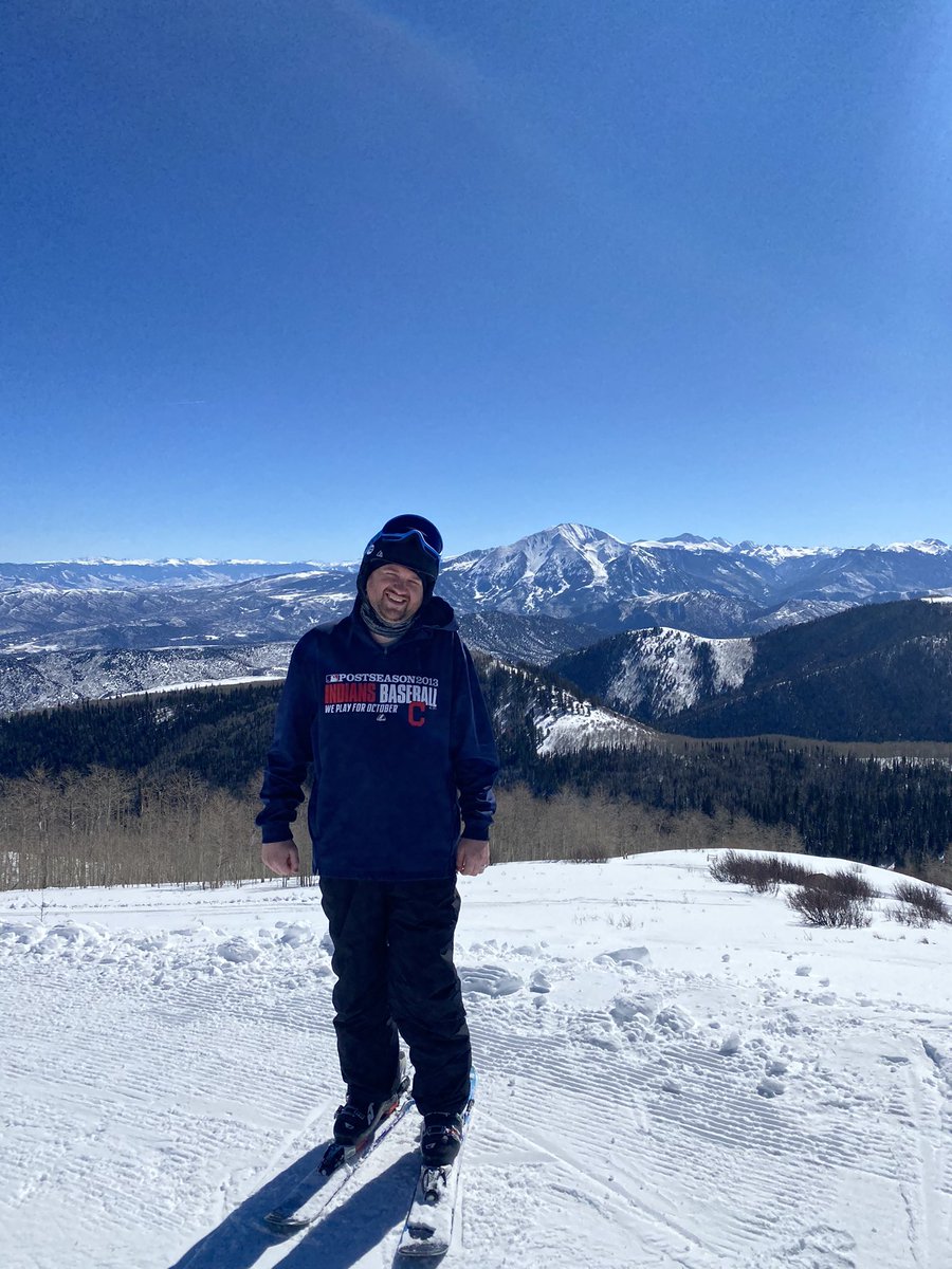 DaMarkSta's tweet image. First time in Colorado @skisunlight this place is amazing so much fun!