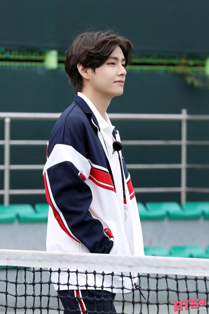 Wintae15's tweet photo. Congratulations Taehyungie🎉🥳💜💜
Bangga bangett😭
INNER CHILD TOPS WDSS
#InnerChildTopWDSS https://t.co/XNCiu0vcBP