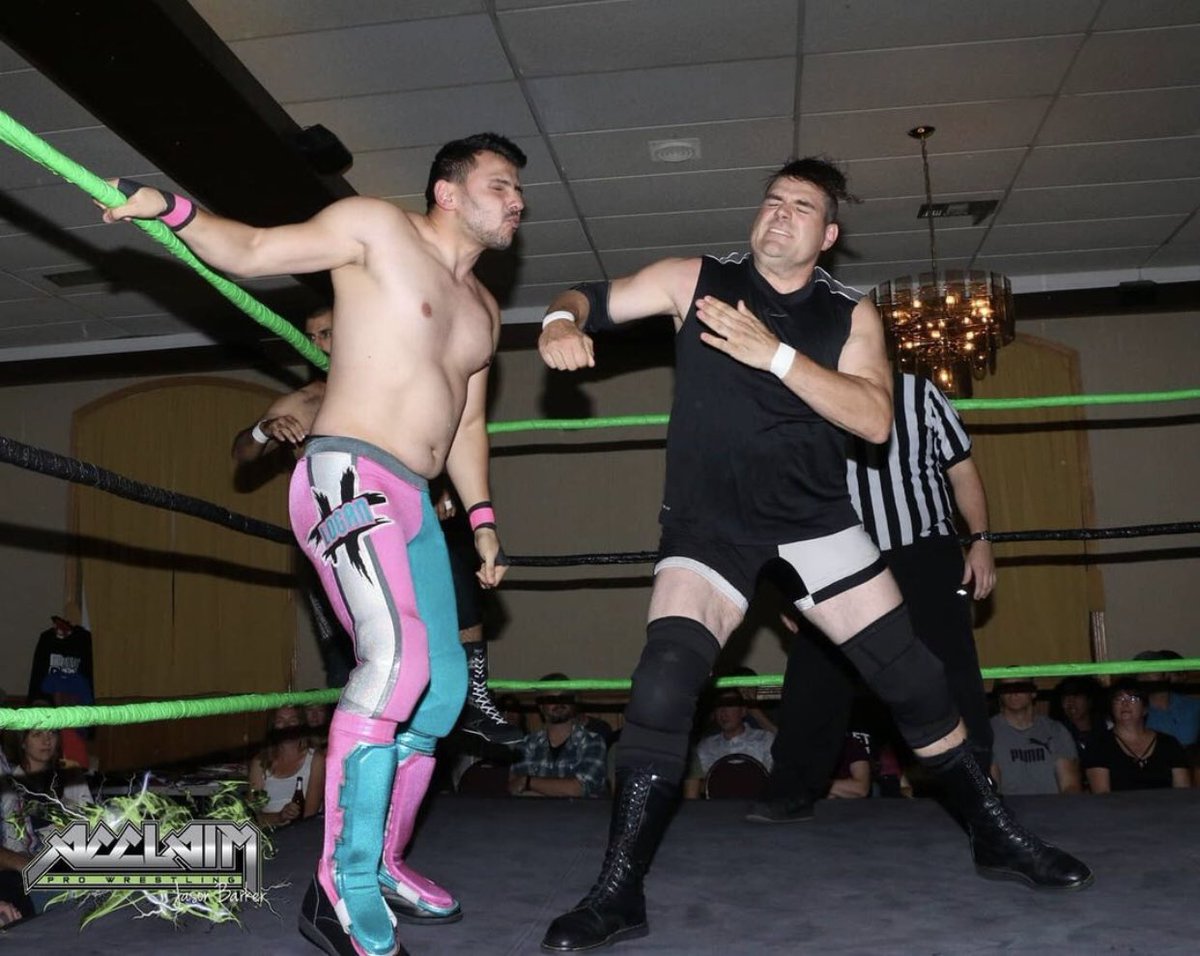 Acclaim_Pro's tweet photo. .@hashtag_thebest’s Logan Reid & @MVP_VonPayton
#ottawa #ontario #canada #wrestling #prowrestling #indiewrestling #ilovewrestling #ontarioindies #canadianindies #canadianwrestling #wwe #aew #impactwrestling #apw #acclaimprowrestling #ottawawrestling #TheBest #loganreid #mvp https://t.co/wkjA4k6yEp