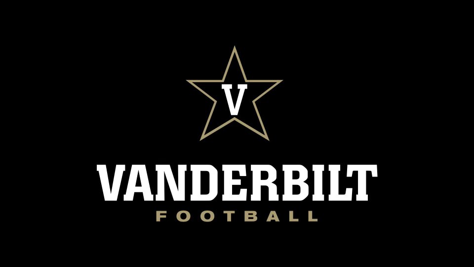 thecartersmith0's tweet image. After a great call with @CoachBlaz, I’m excited to say I’ve received an offer to play football and Vanderbilt University!! #FirstCLa22 ⚓️ @AllenTrieu