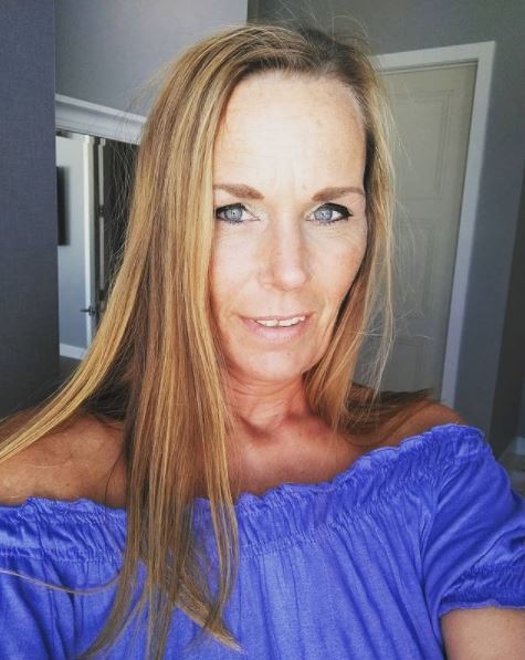 Blue is one of my favorite colors.. Brings out my eyes don't you think? 

#blueeyes #blueeyedgirl #blueyes