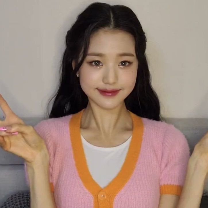 yamikaworks's tweet photo. ㅤ

                 🔔┇user https://t.co/ykUaKYarJh
                 sns update ?!
                 🗓┇030221     ∕     9:19 am
                 📍┇GG, Headquarters. 

                 ❝ earlier than usual. ❞

ㅤ https://t.co/DFzs6F9CB1