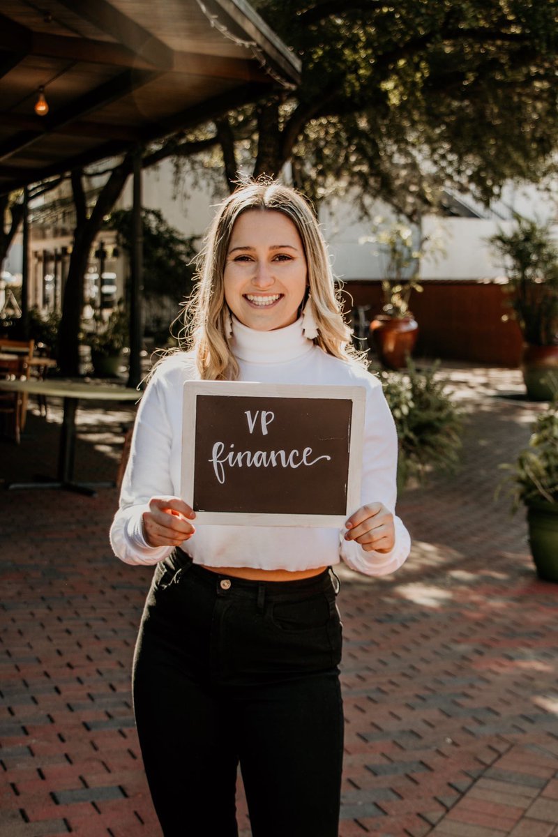 FGCU Alpha Chi Omega tweet media