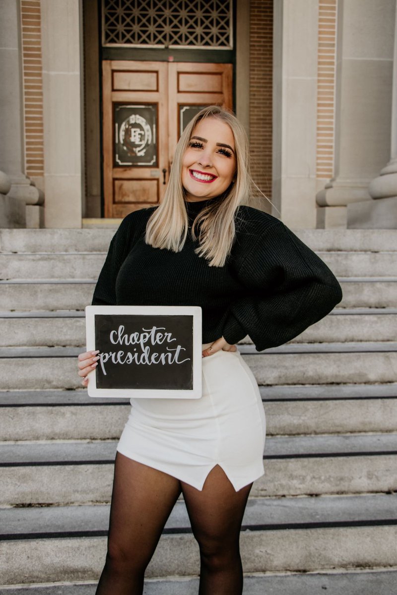 FGCU Alpha Chi Omega tweet media