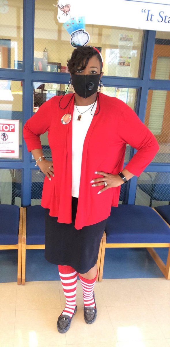 Celebrating Dr. Seuss this week with my kiddos!  It’s going to be a fun week for them! CUTE, CUTE, CUTE!!💙❤️<a href="/gilliard_gators/">Gilliard Elementary</a> <a href="/MobilePublicSch/">MobilePublicSchools</a> <a href="/phaedratfox/">Phaedra Taylor Fox</a> @empowermcpss